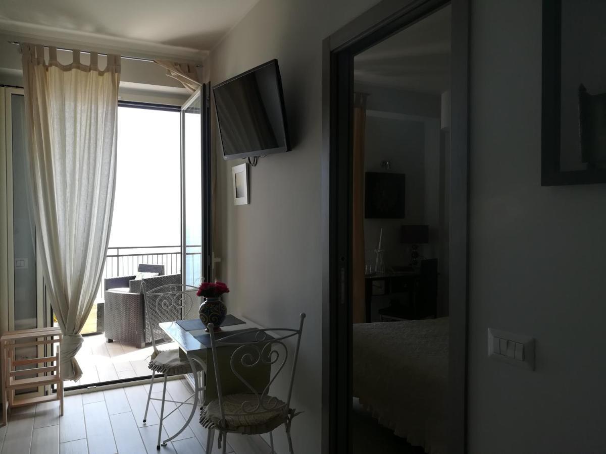 טאורמינה Al Bajah Loft Monovano Con Requisiti Hotel מראה חיצוני תמונה