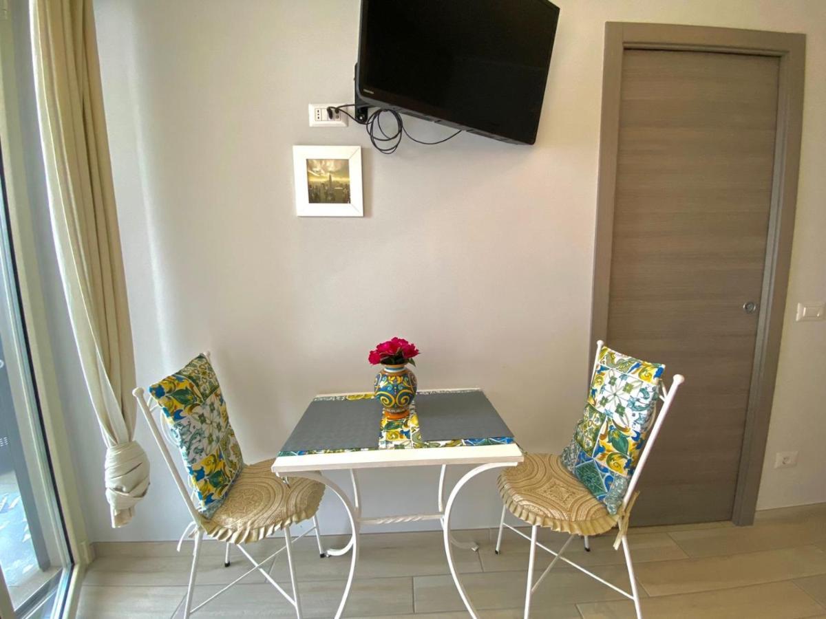 טאורמינה Al Bajah Loft Monovano Con Requisiti Hotel מראה חיצוני תמונה